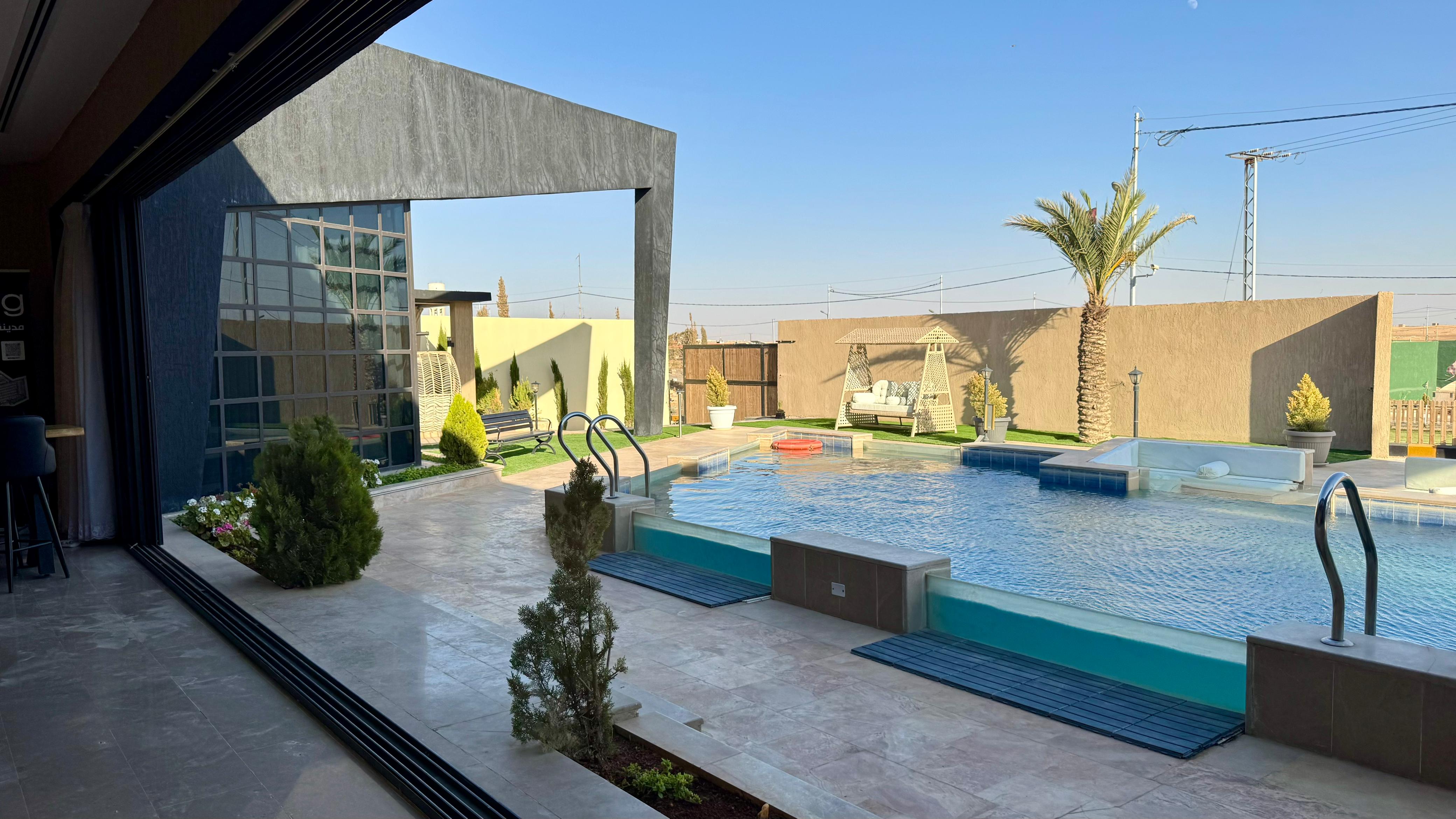 منتجعات Giving City